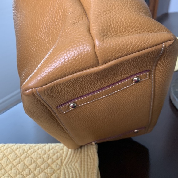 Dooney & Bourke Pebble Logo Lock Large Sac in natural. - Picture 12 of 15